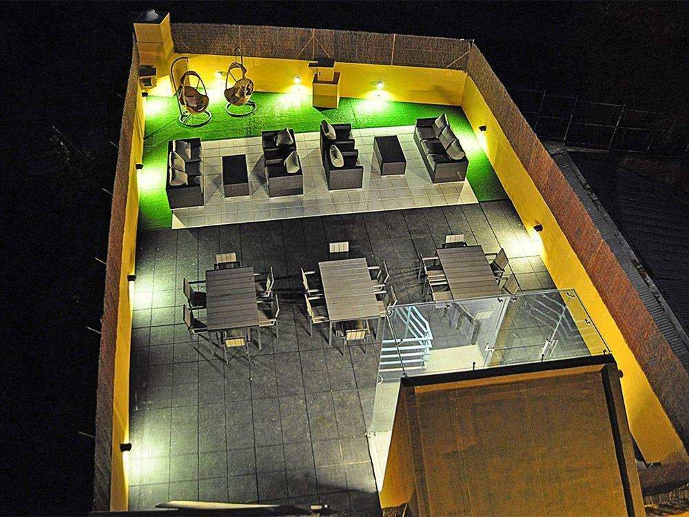 Cats Porto Hostel Exterior photo